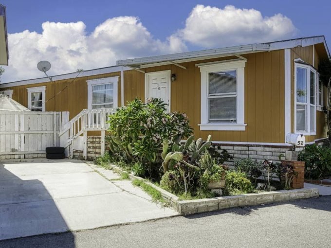 Manufactured Homes for Sale in Costa Mesa